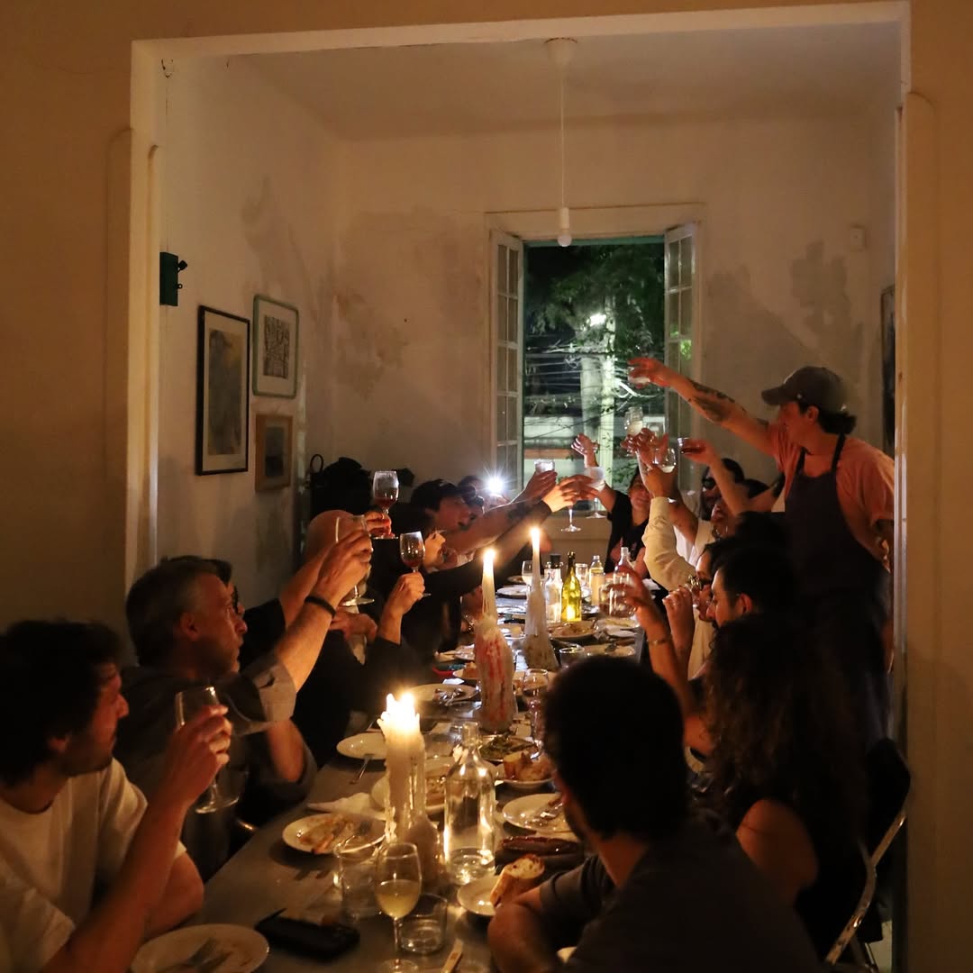 Supper clubs: cenas secretas que están redefiniendo la gastronomía